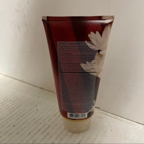 Bath Body Works Pleasures Velvet Tuberose Scrub - Picture 2 of 2